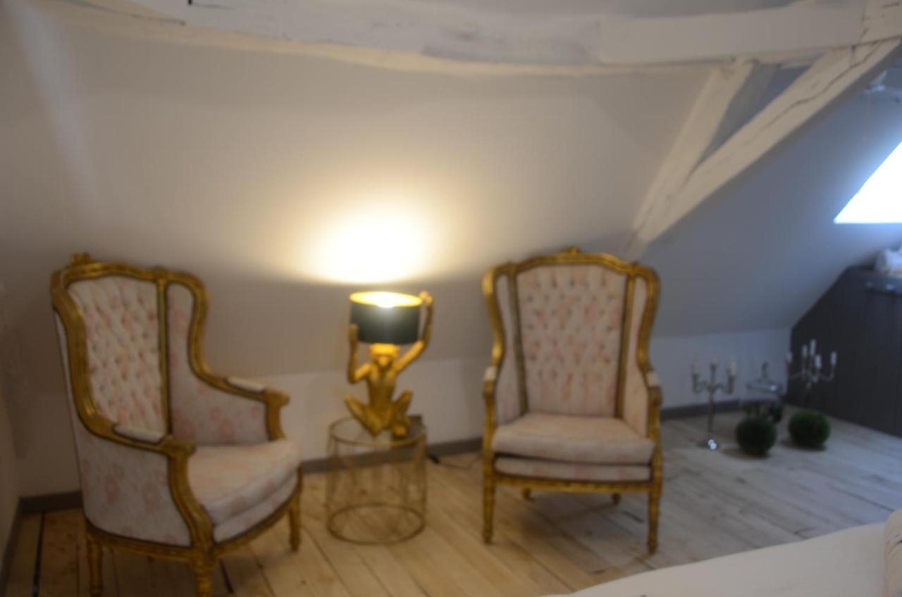 Le Murmure Des Fees Issigeac Exterior photo