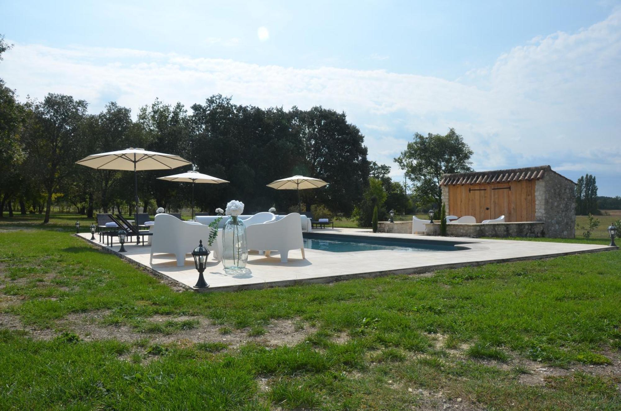 Le Murmure Des Fees Issigeac Exterior photo